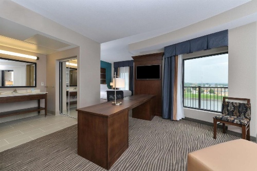 Hampton Inn By Hilton & Suites Des Moines Downtown image 11