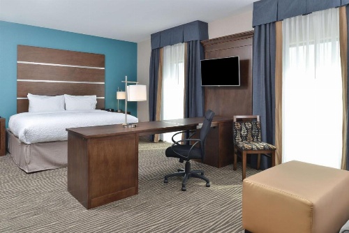 Hampton Inn By Hilton & Suites Des Moines Downtown image 16