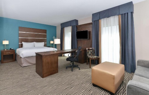 Hampton Inn By Hilton & Suites Des Moines Downtown image 23