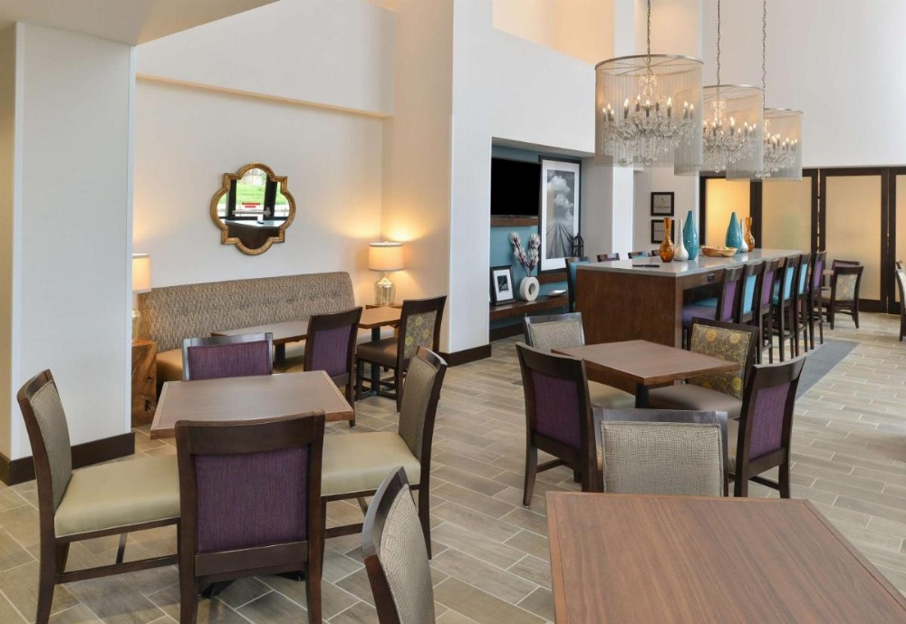 Hampton Inn By Hilton & Suites Des Moines Downtown Image 30