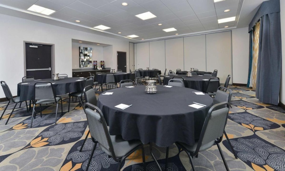 Hampton Inn By Hilton & Suites Des Moines Downtown Image 34
