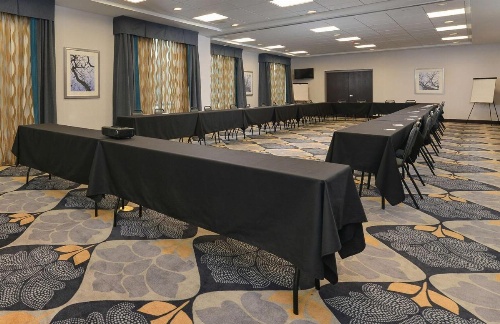 Hampton Inn By Hilton & Suites Des Moines Downtown image 35